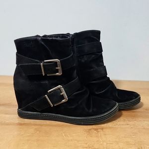 Blowfish wedge boots